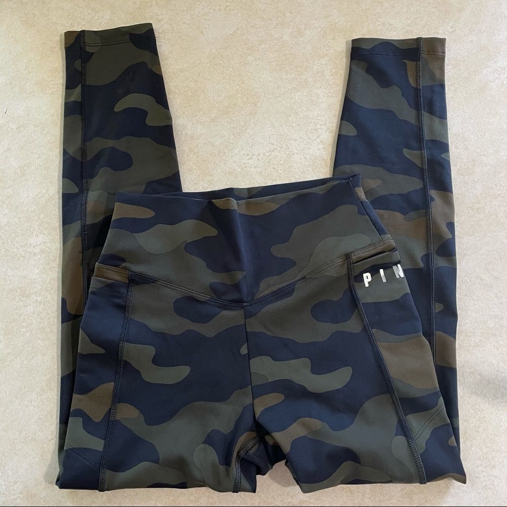 PINK Ultimate Leggings pants with pockets Camo Size Small S Victoria’s Secret - Picture 2 of 4